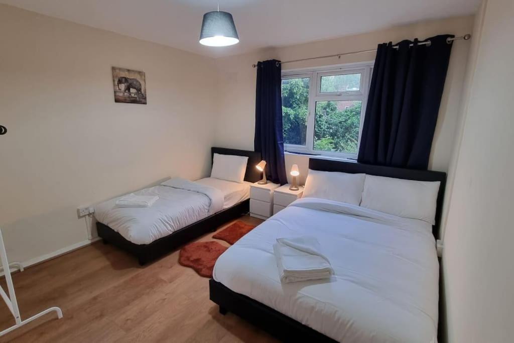 2 Bedroom Apartment In Kennington Лондон Экстерьер фото