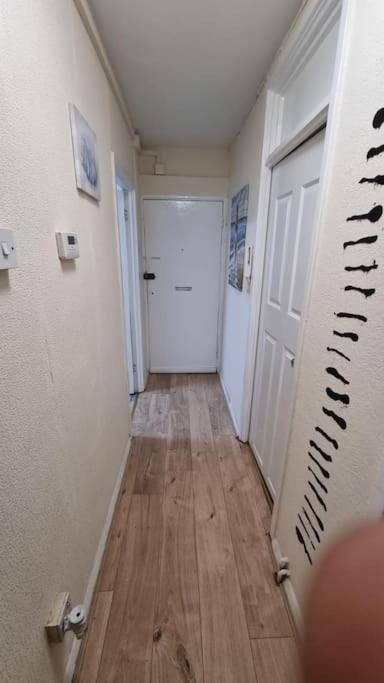 2 Bedroom Apartment In Kennington Лондон Экстерьер фото